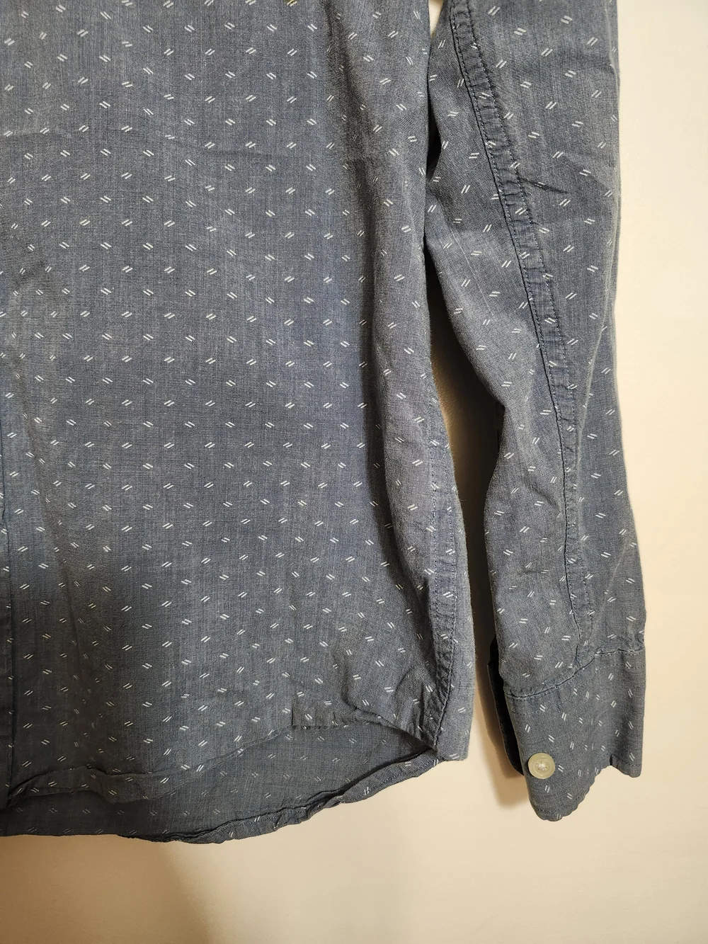 Banana Republic Men's Light Blue Micro-Print Button-Down Shirt - Size Small